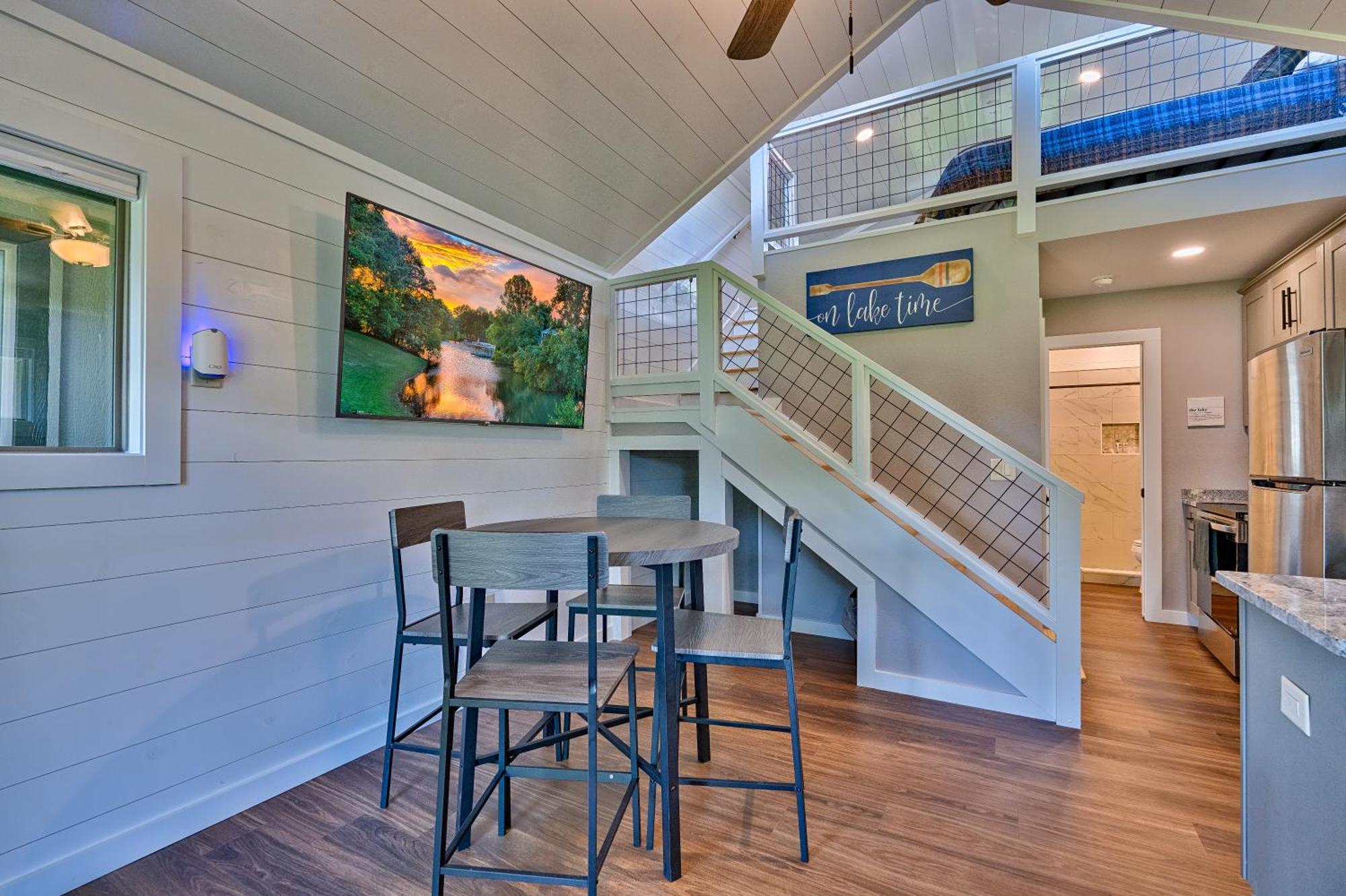 Retreat On The Lake Hiawassee Exterior photo