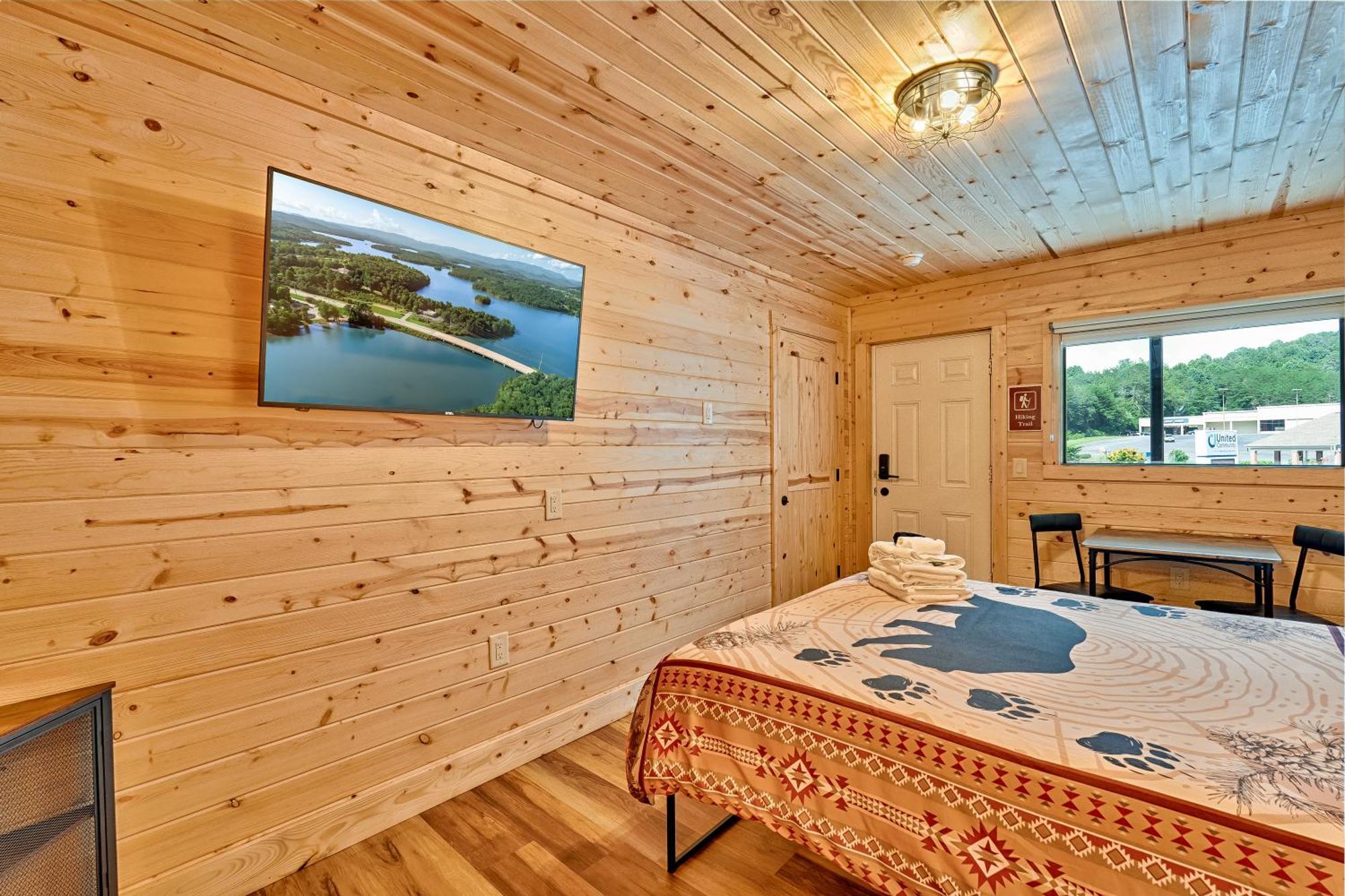 Retreat On The Lake Hiawassee Exterior photo